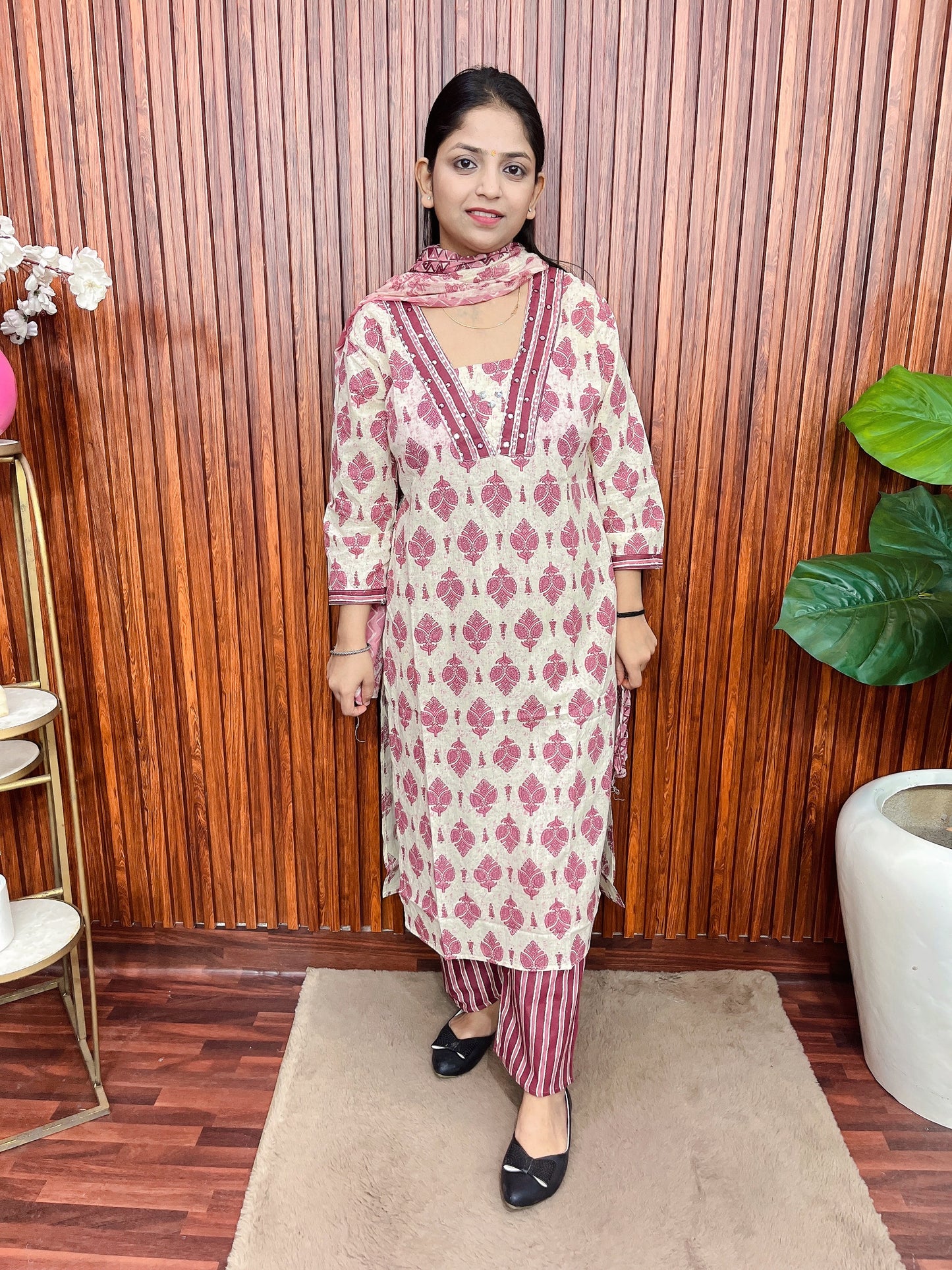 V neck pure cotton printed suit set