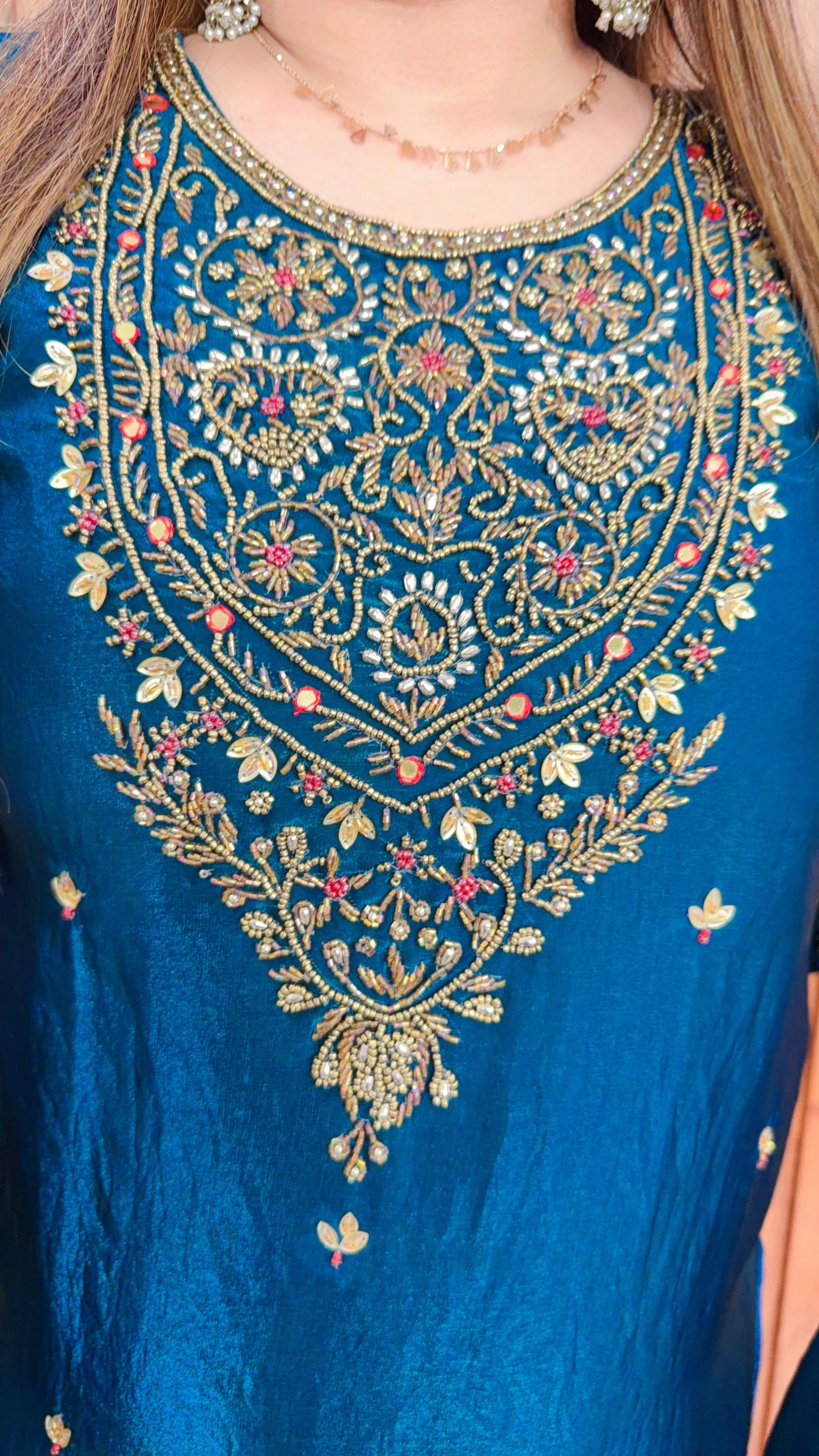 Inaya Cut Dana Work Chinon Suit