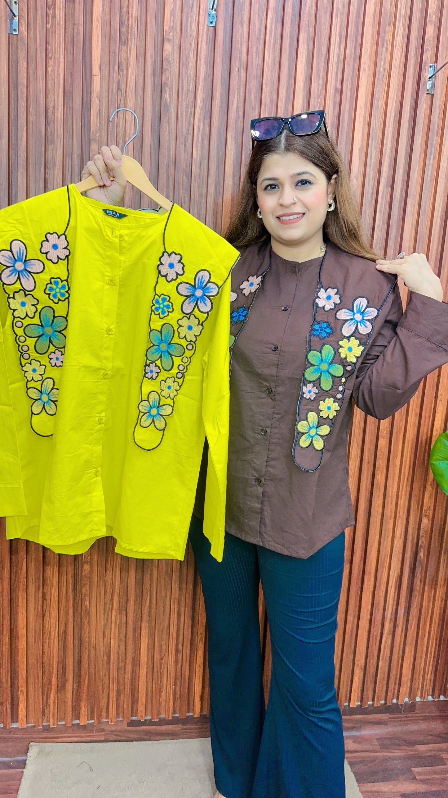 Unique flower collar Cotton Top