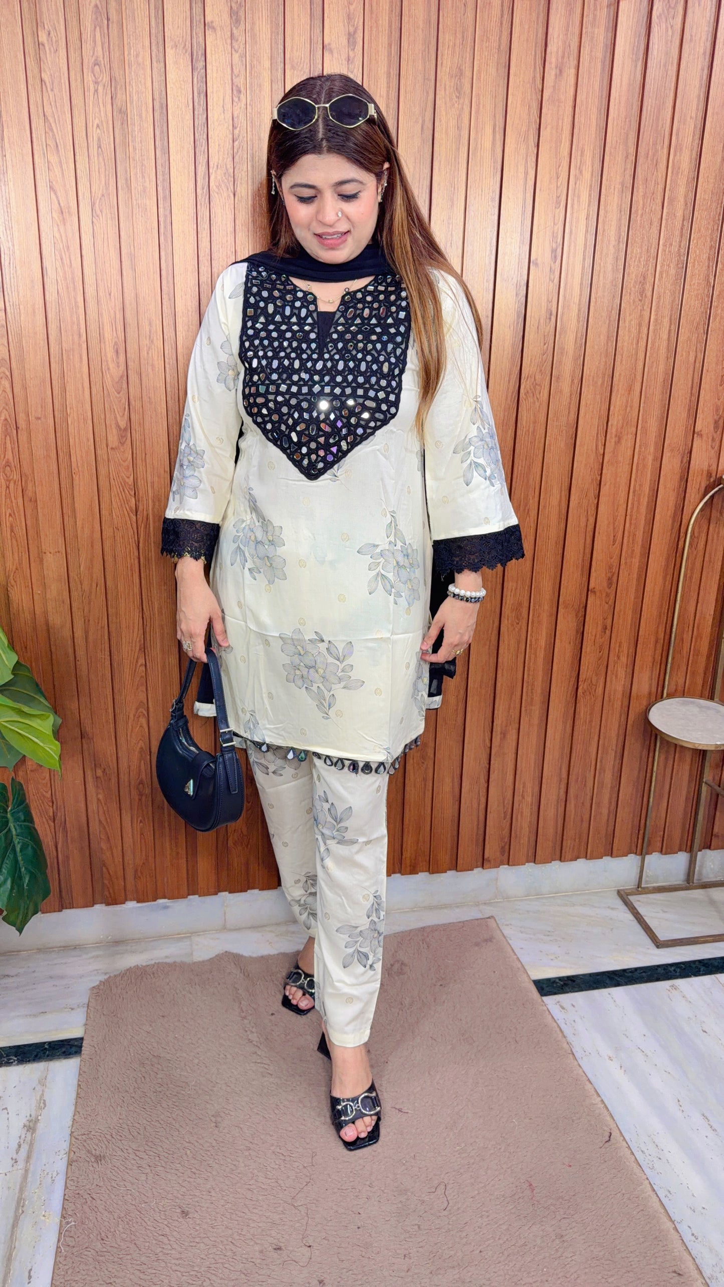 Diba Mirror Three Piece Suit