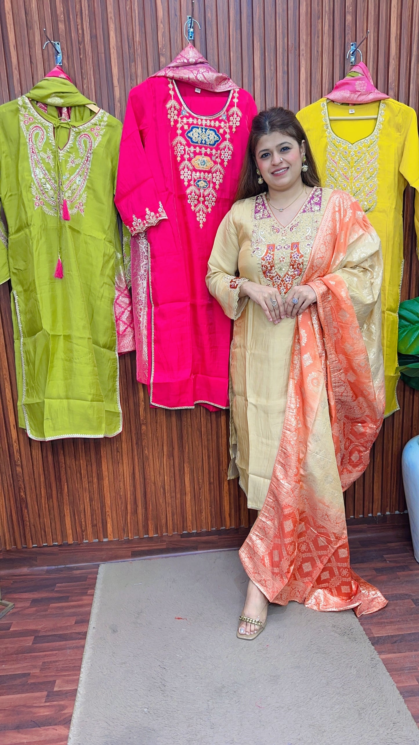 Mehak-E-Vastra Premium Suit