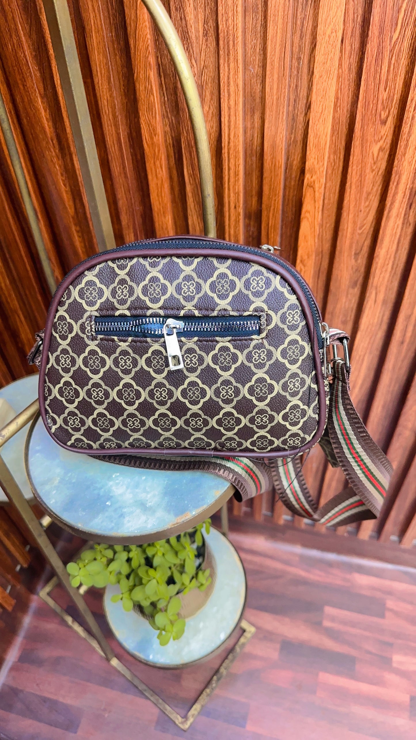 New printed sling bag