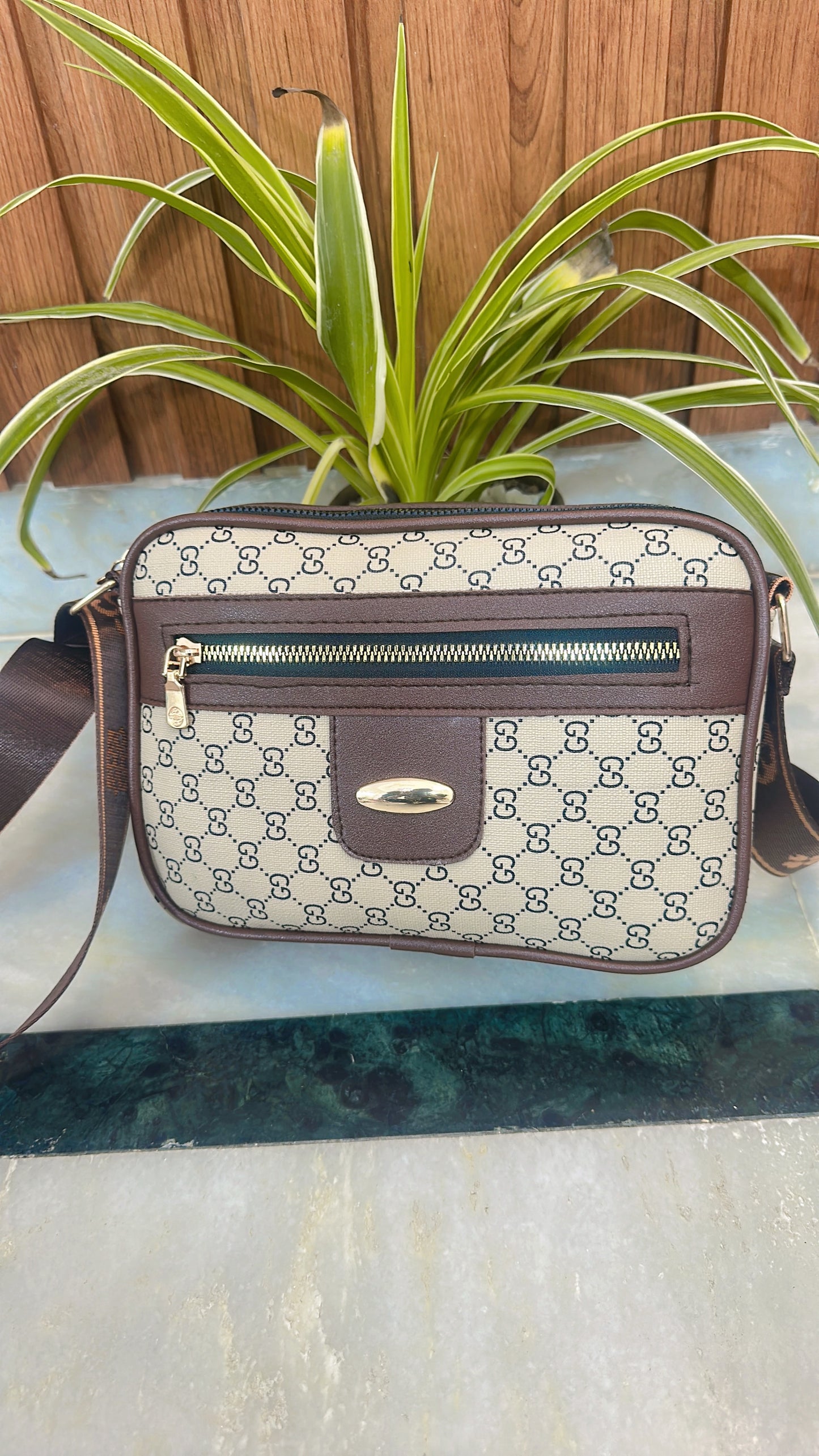 New printed sling bag