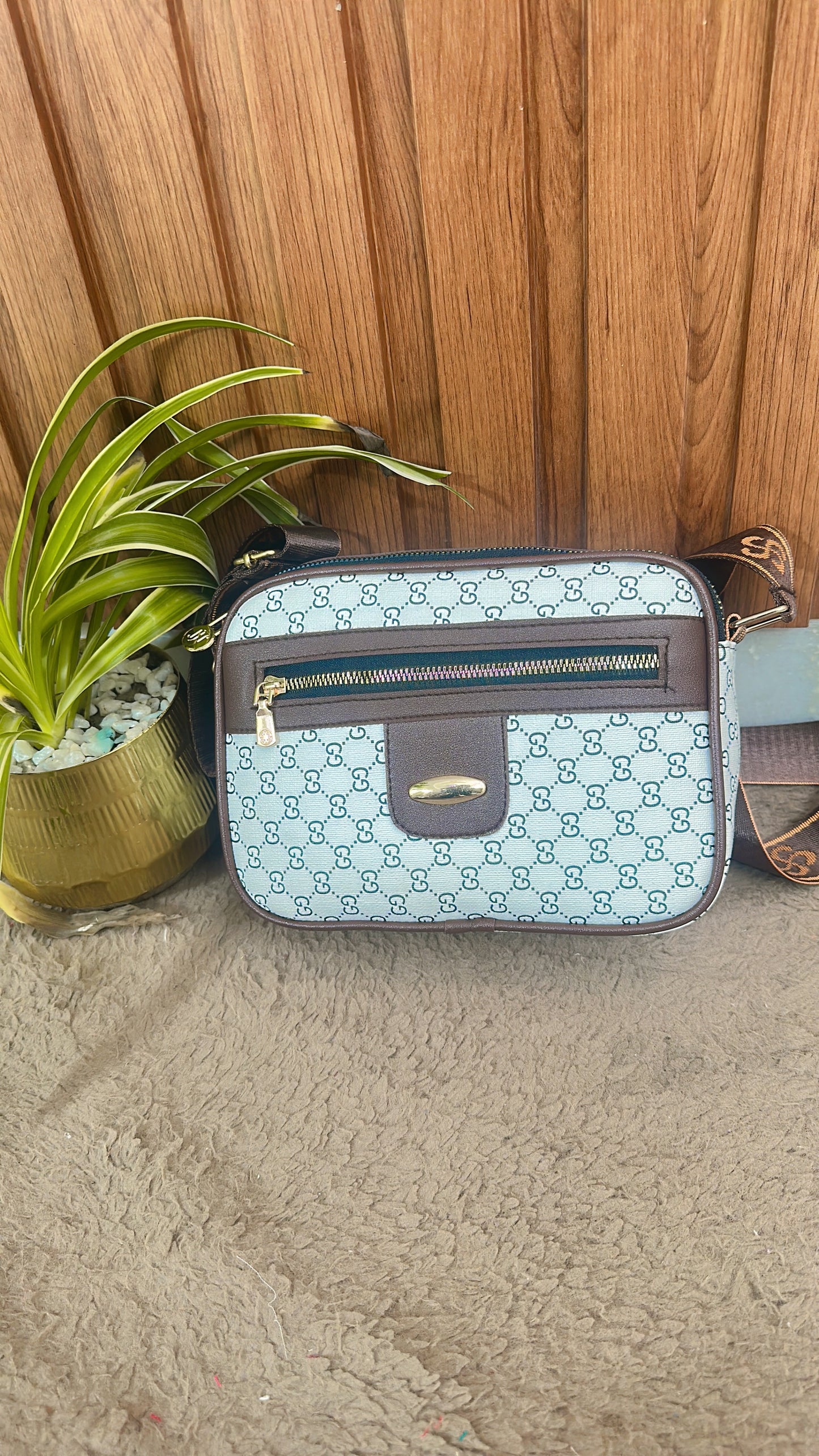 New printed sling bag