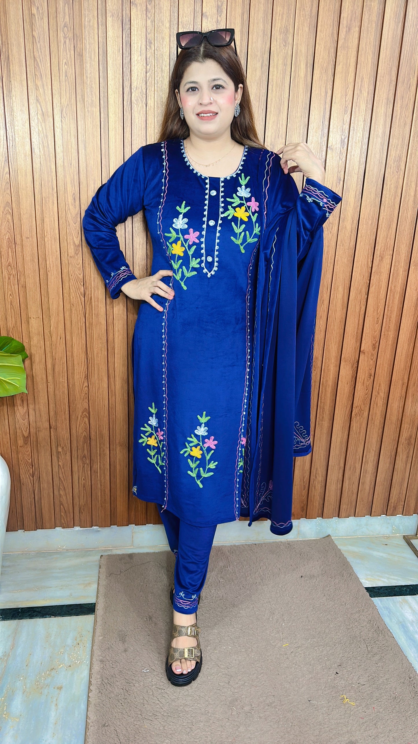 Aari work velvet suit set