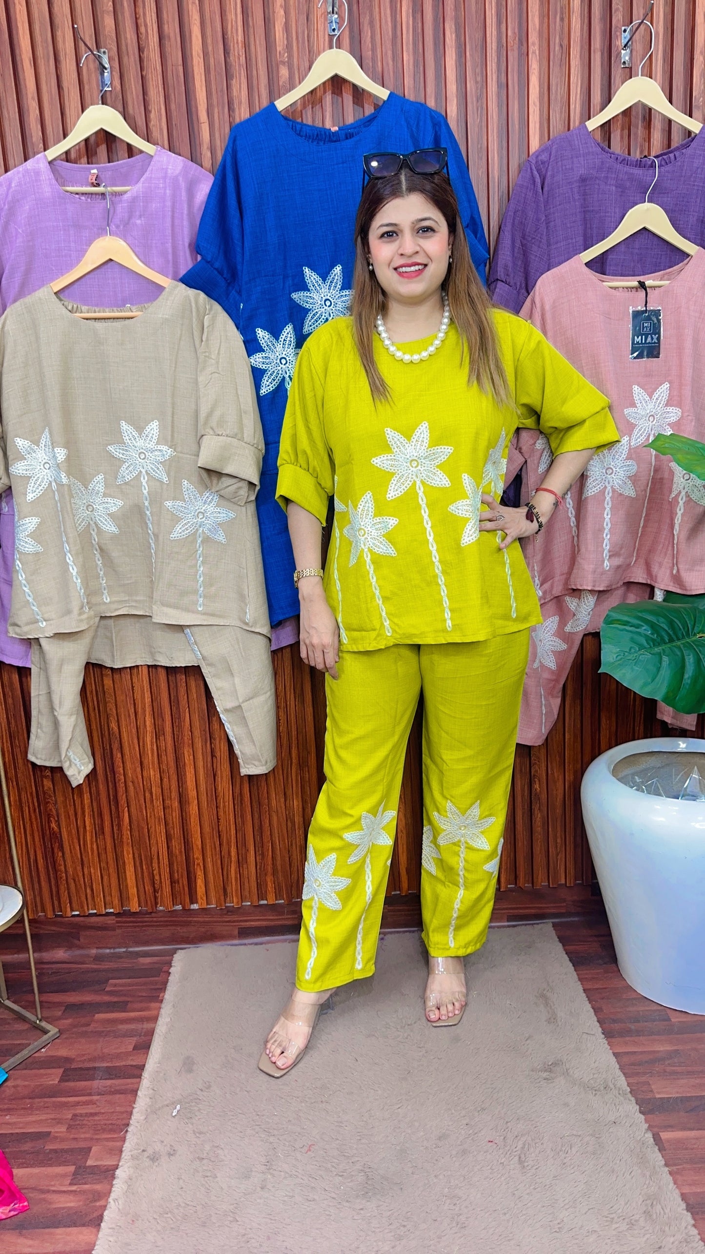 White thread Sun flower coord set