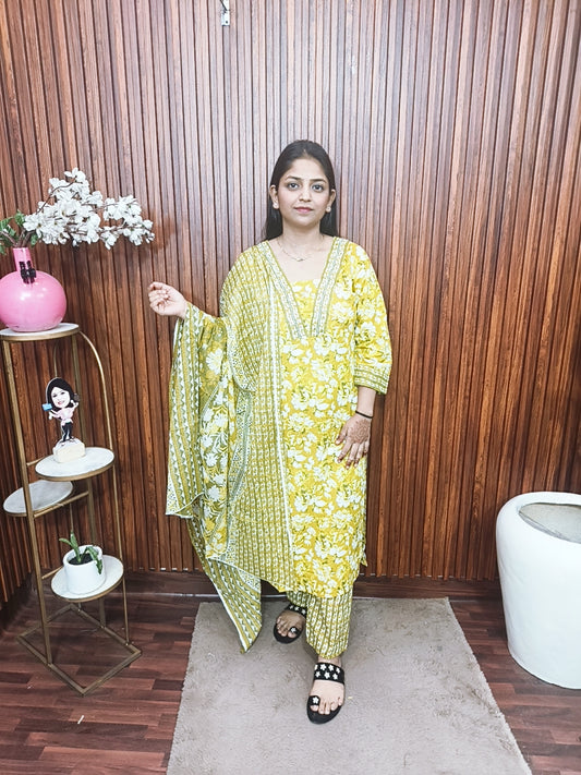 V neck pure cotton printed suit set