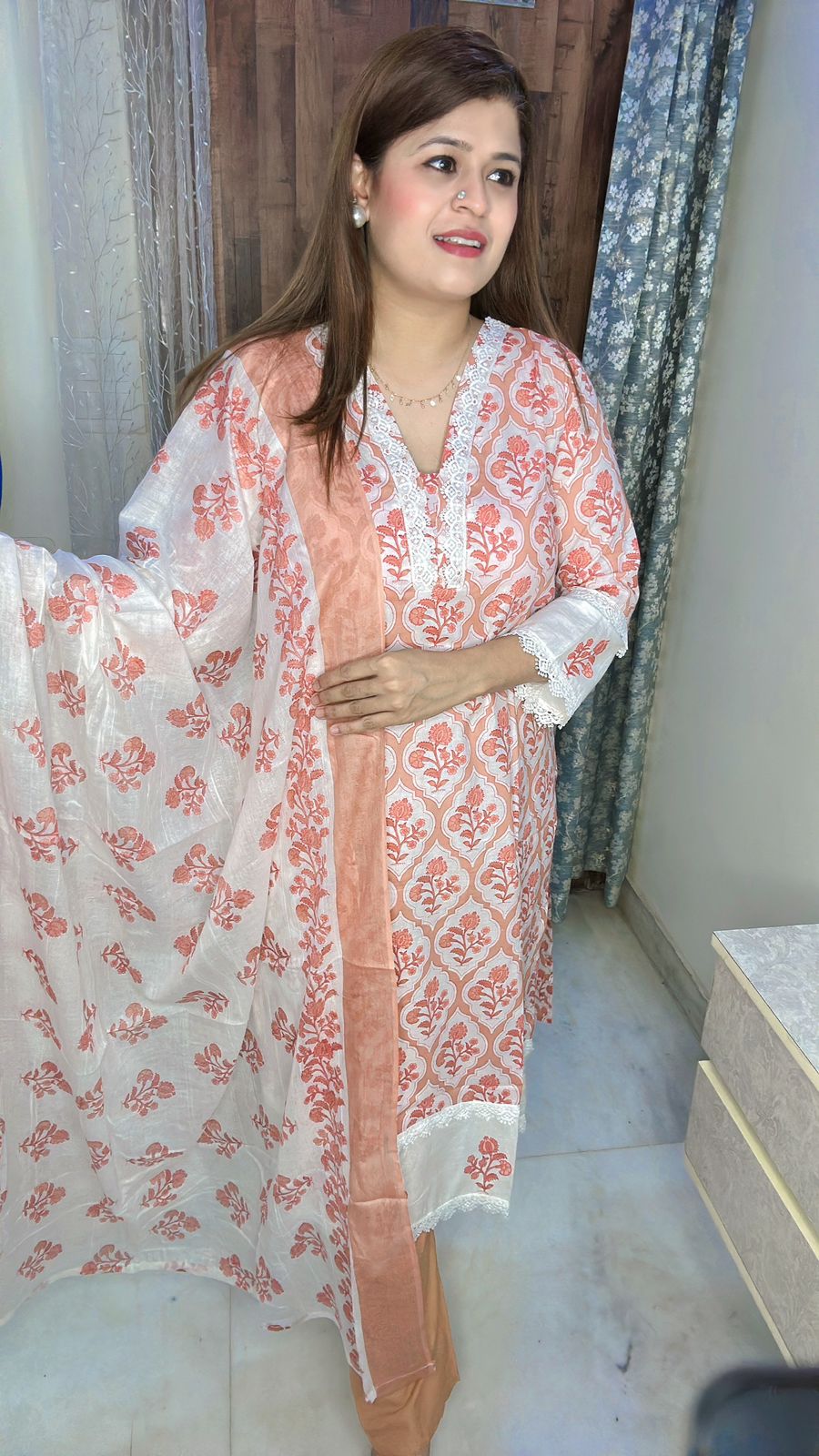 V neck white lace cotton suit set