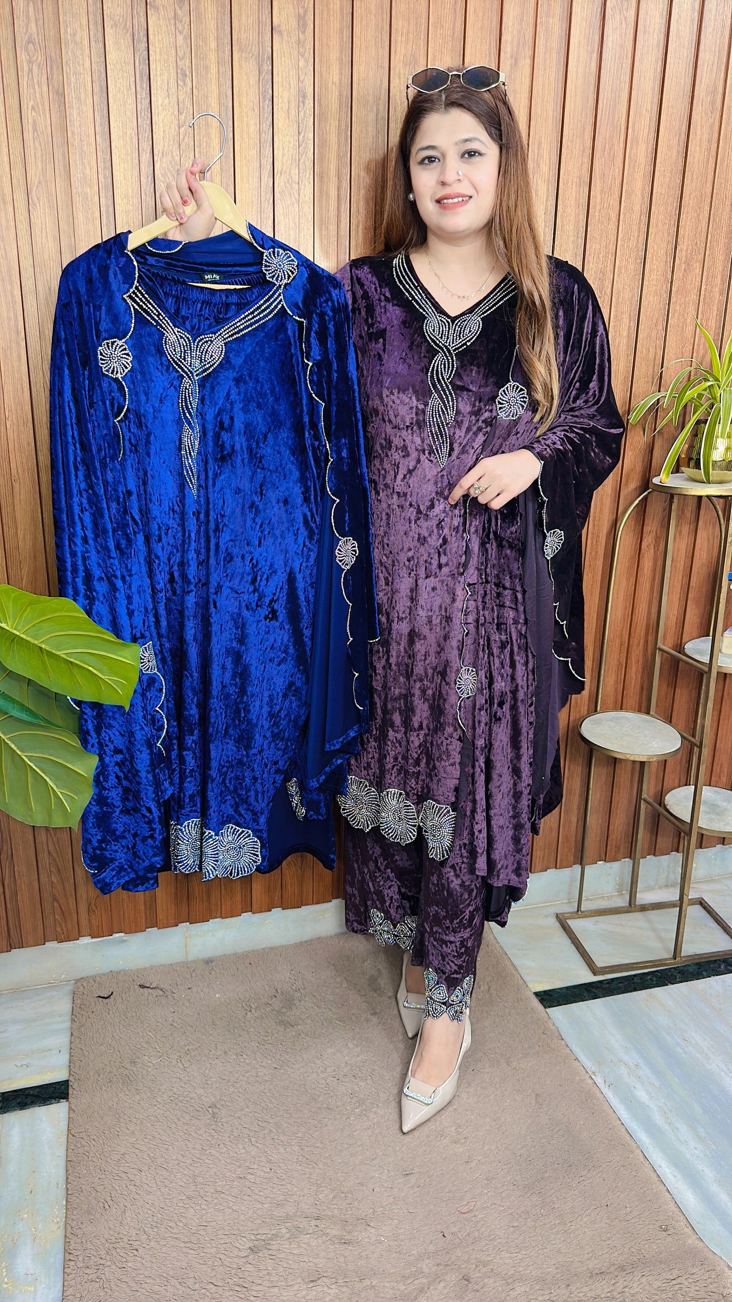 Premium Zari Crush Velvet Suit