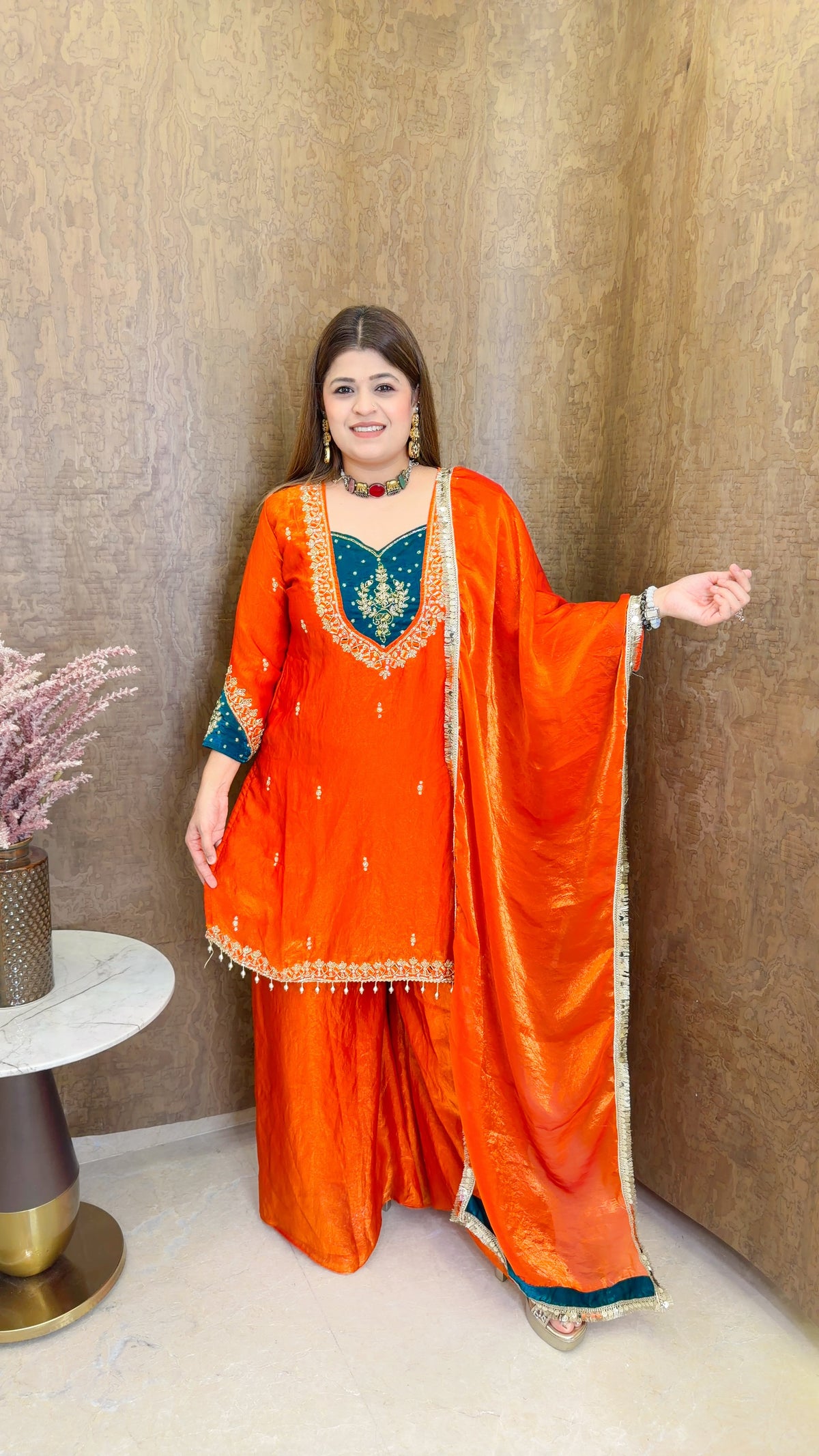 Mehfil-e-Noor Suit set