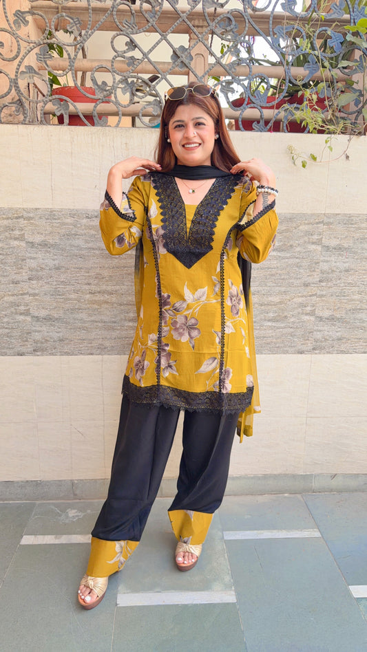 Samaya Farshi Three Piece Suit