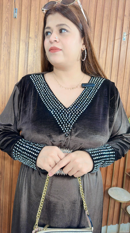 Daimond V Neck Velvet Dress