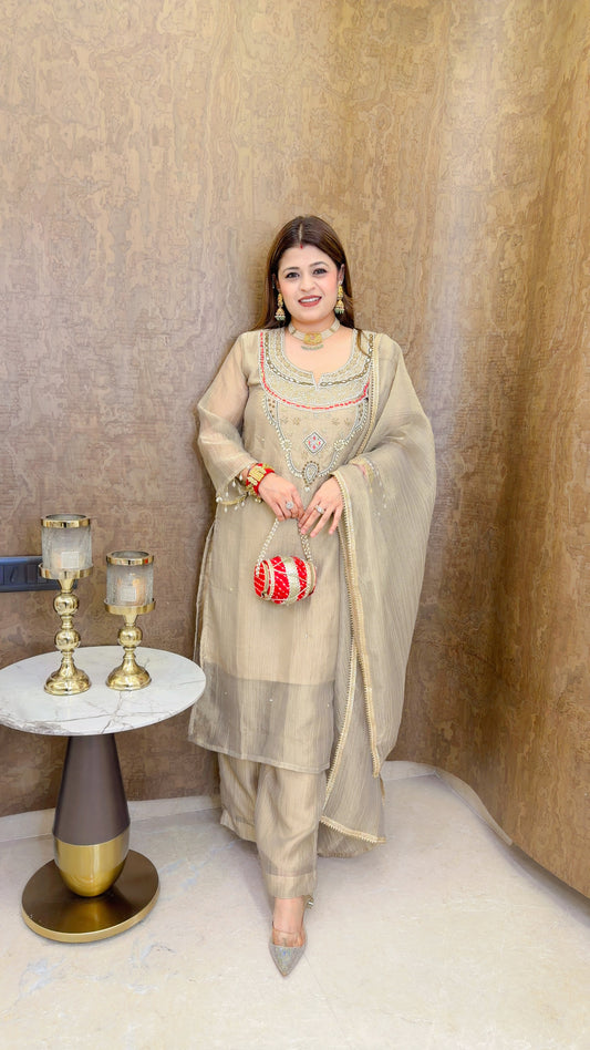 Gulnaar mirror three piece suit set