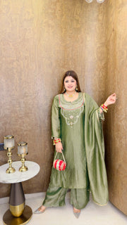 Gulnaar mirror three piece suit set