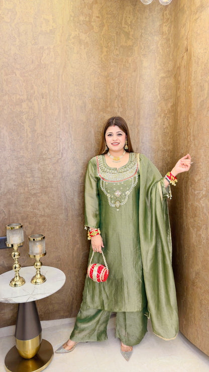 Gulnaar mirror three piece suit set