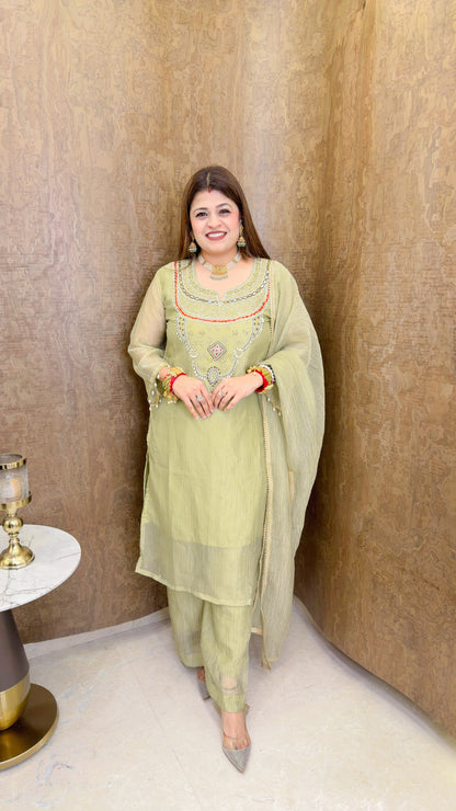 Gulnaar mirror three piece suit set