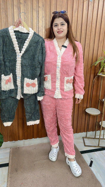 Pocket Bow Night Suit