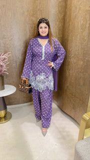 Polka three piece suit set with white flower farshi