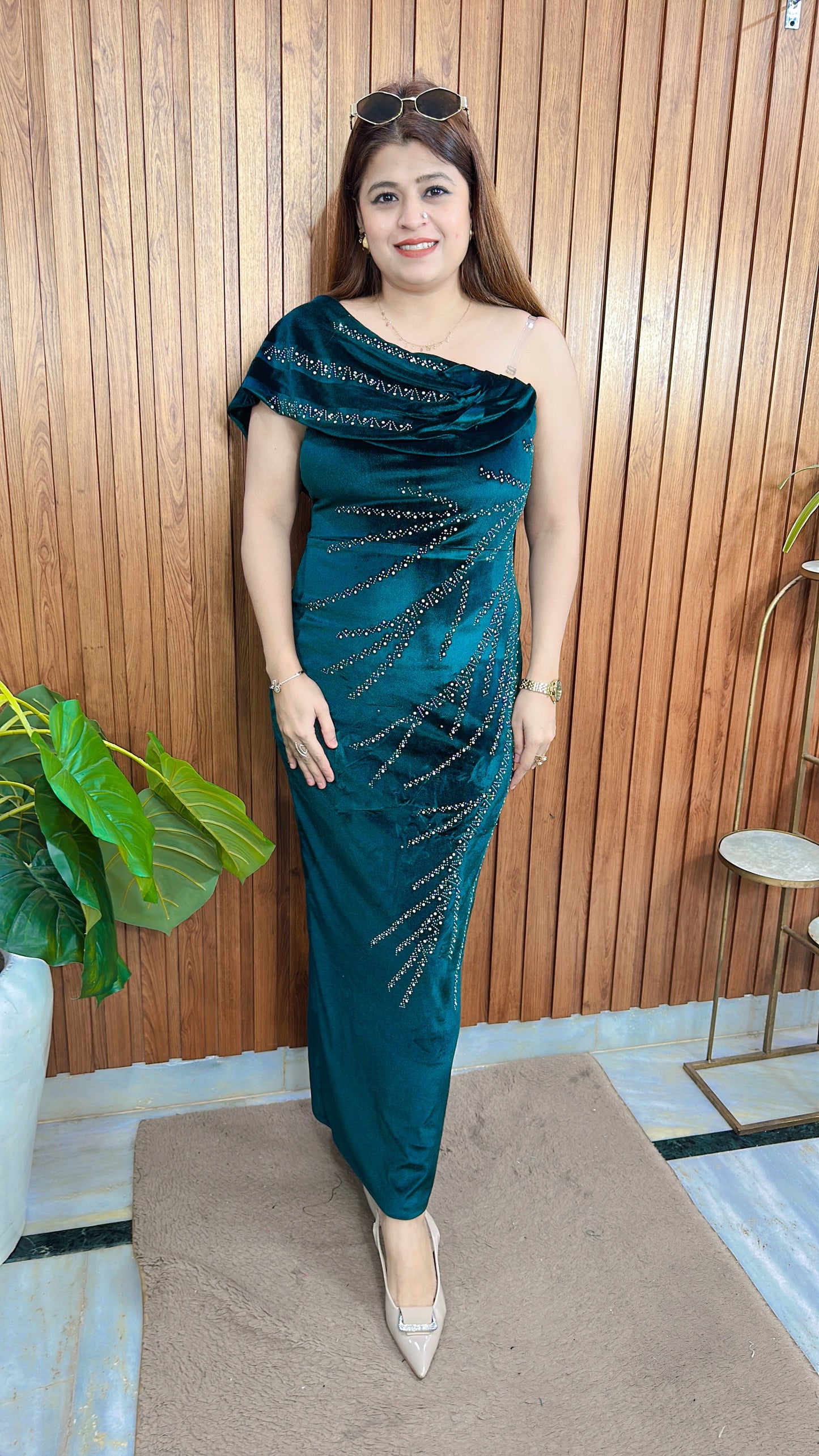 Stylish Rime Stone Velvet Dress