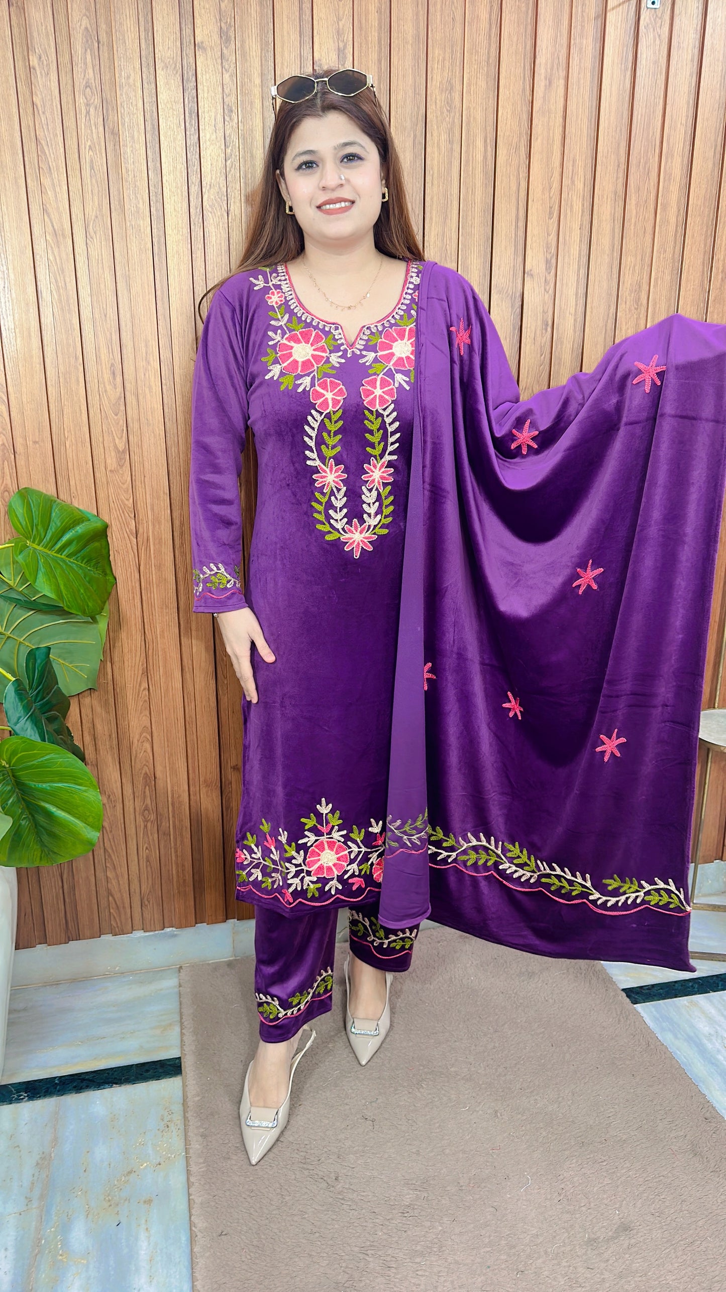 Multi Thread Velvet Suit Set