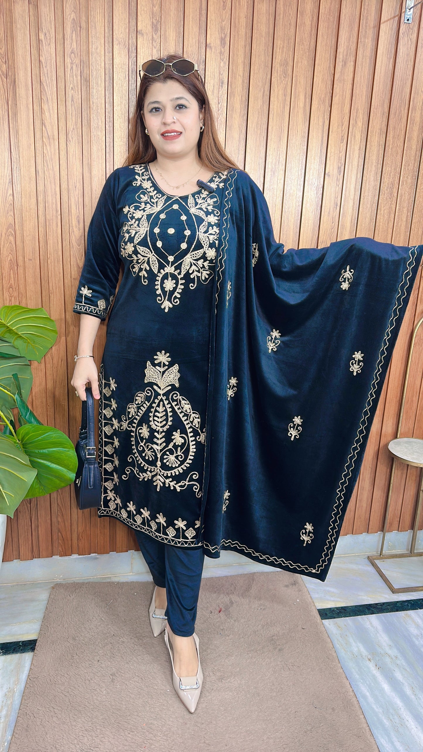 Golden Embroidery Design Velvet Suit