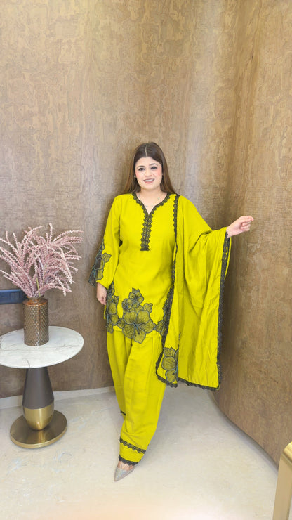 Embroidery Flowers Three piece suit