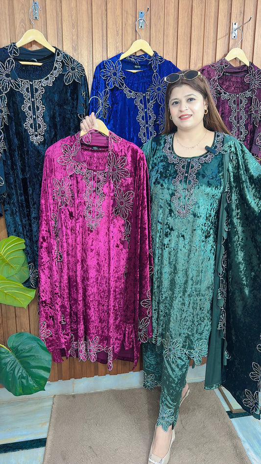 Pakistani Zari Crush Velvet Premium Suit