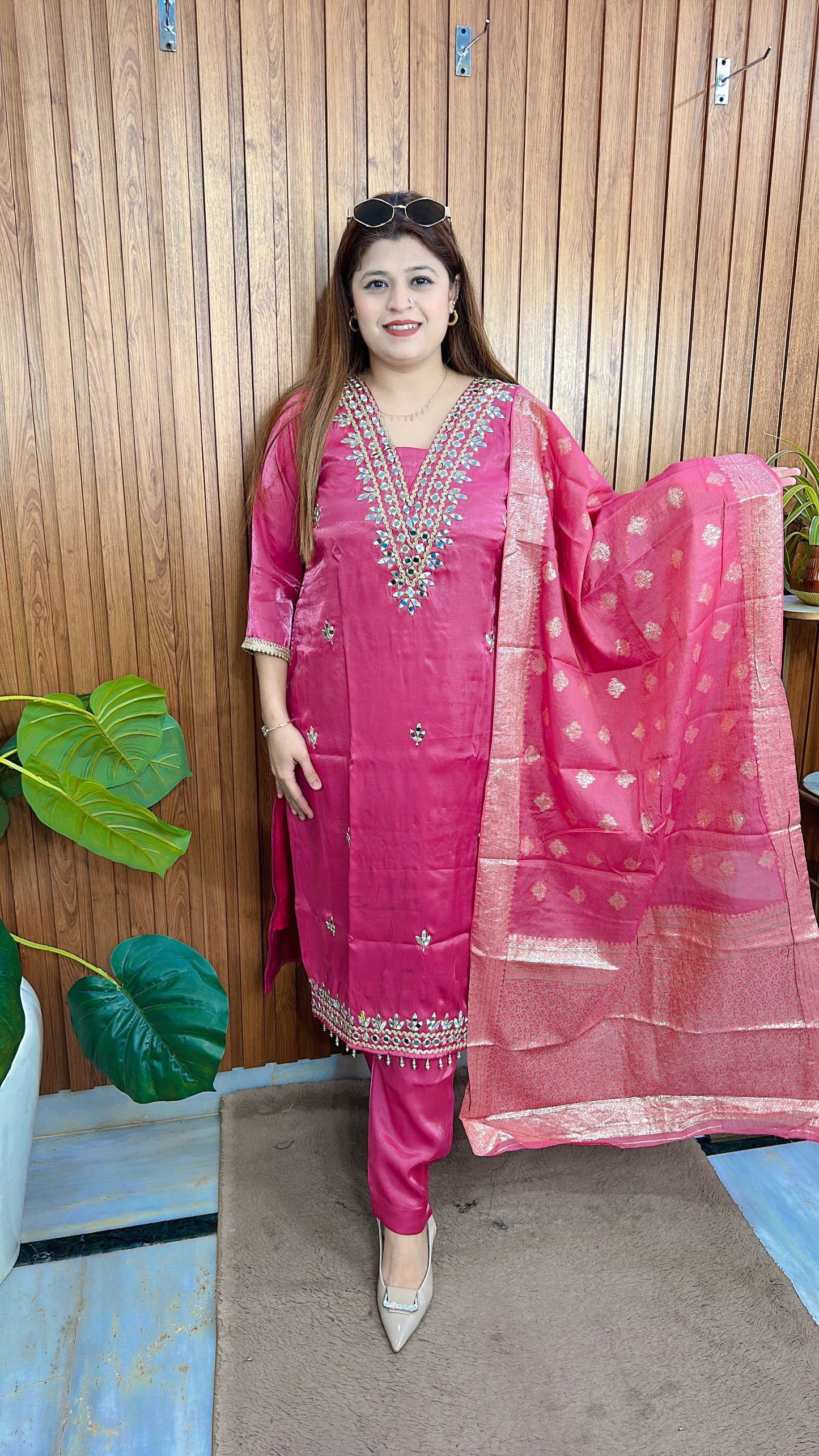 Siya Mirror Premium Suit