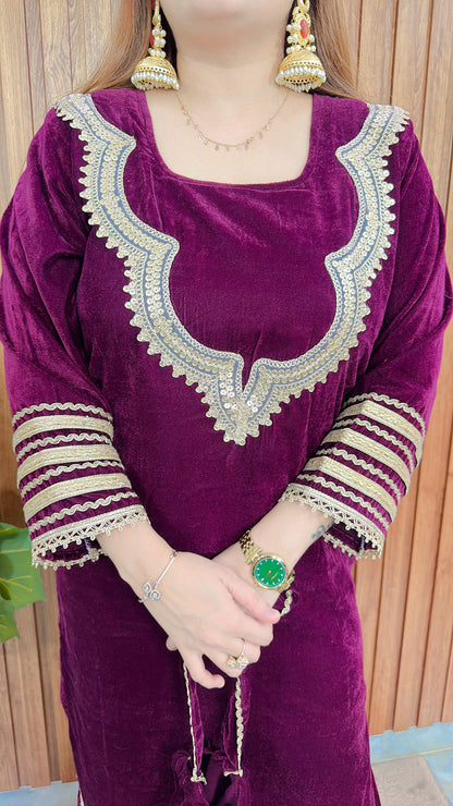 Riwa Velvet Dress With potli