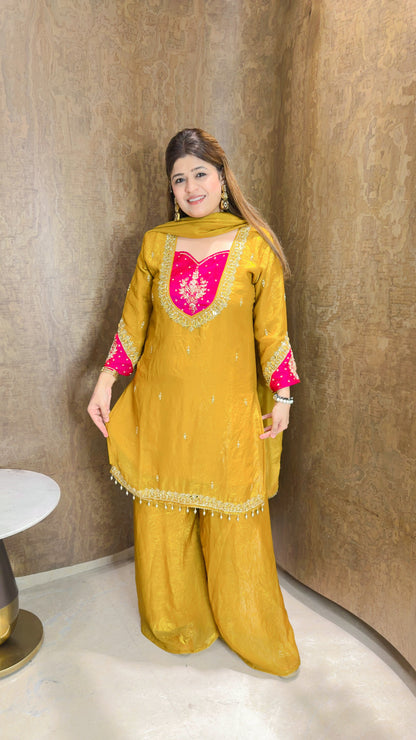 Mehfil-e-Noor Suit set