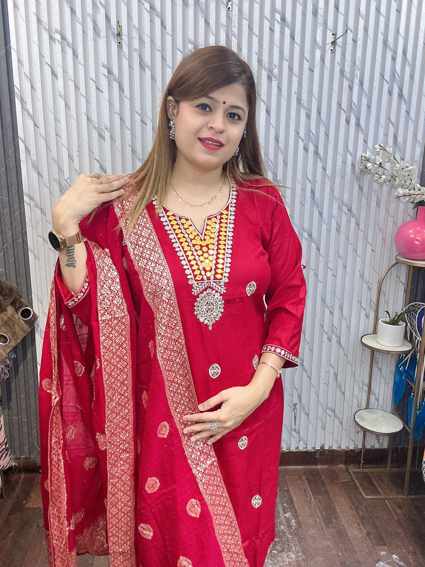 Rakhi Banarasi suit