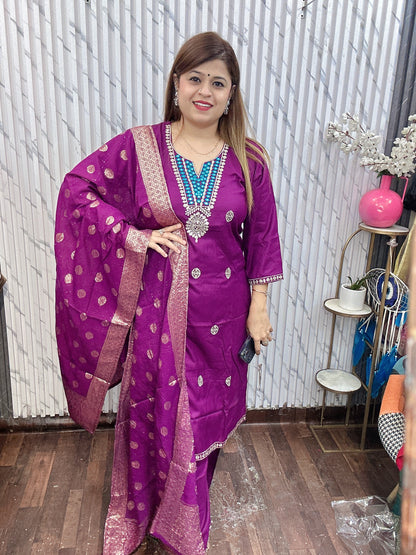 Rakhi Banarasi suit