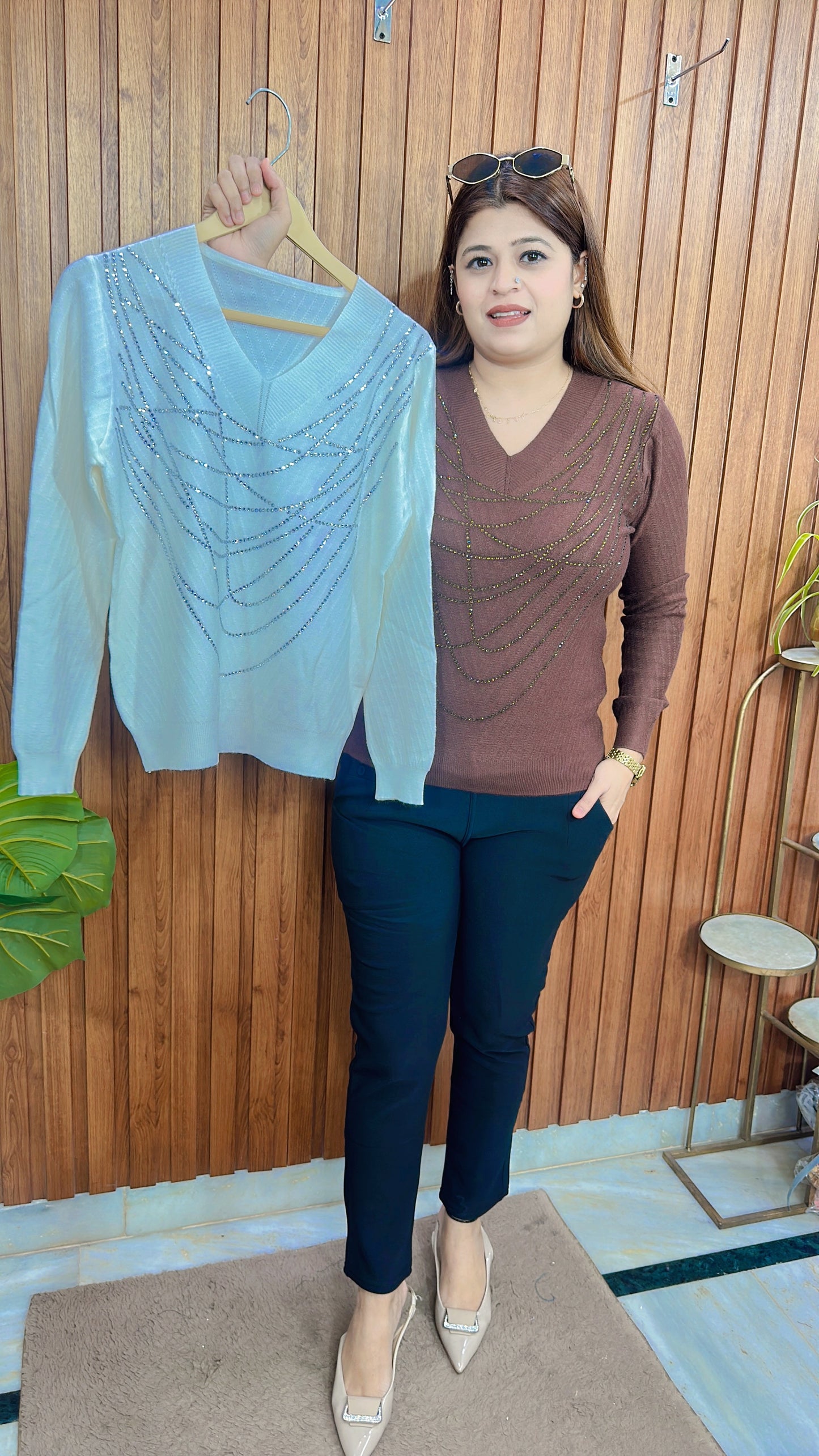 V Neck Rime Stone knitted top