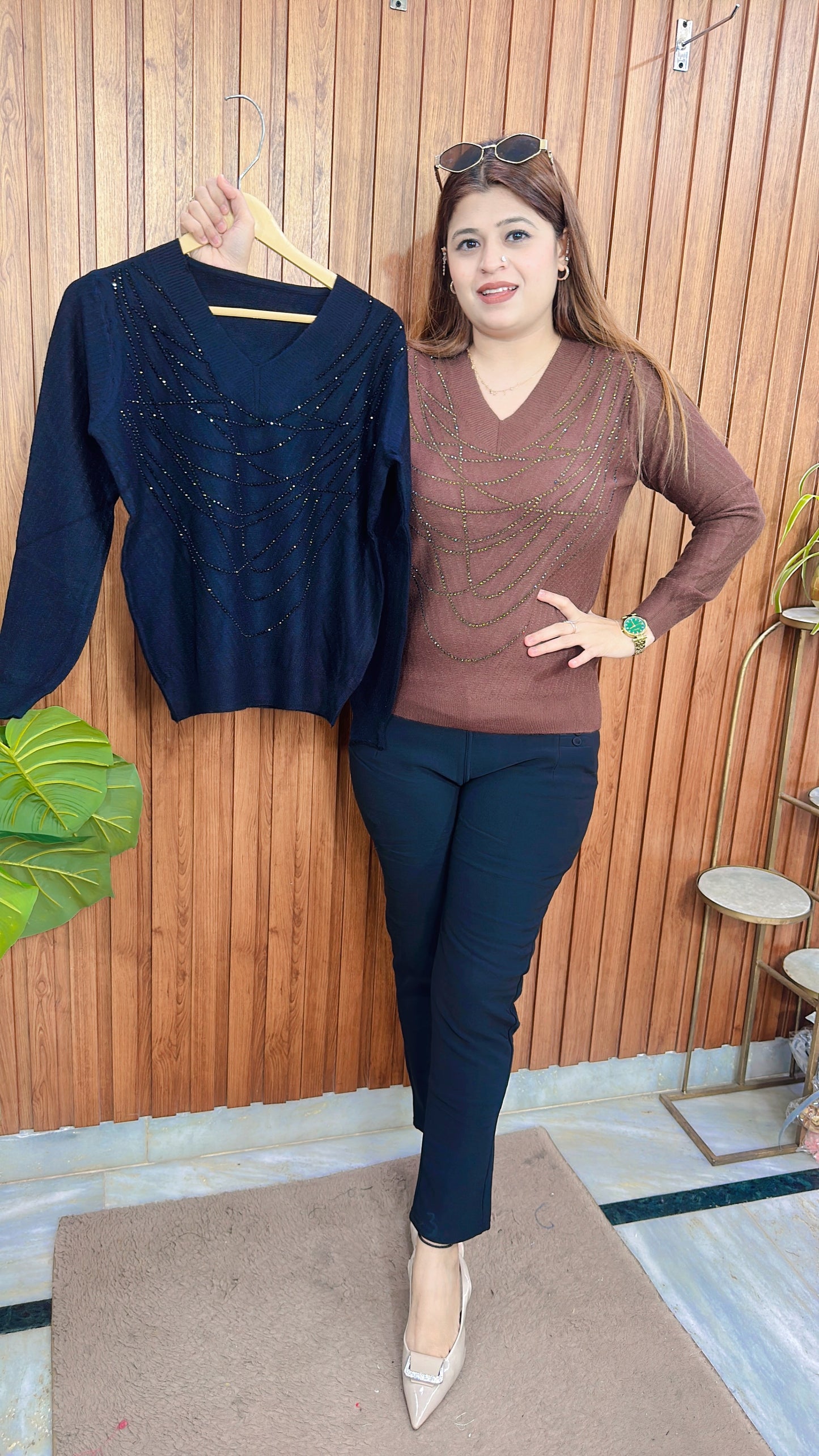 V Neck Rime Stone knitted top