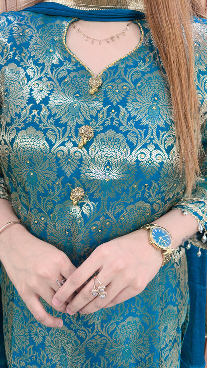 Sunehri Brocade Silk Suit