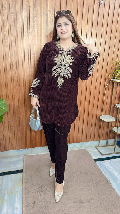 Avira Crush Velvet Coord set