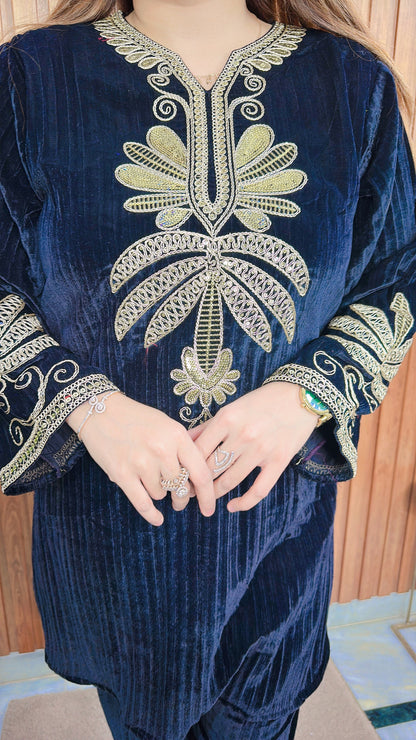 Avira Crush Velvet Coord set