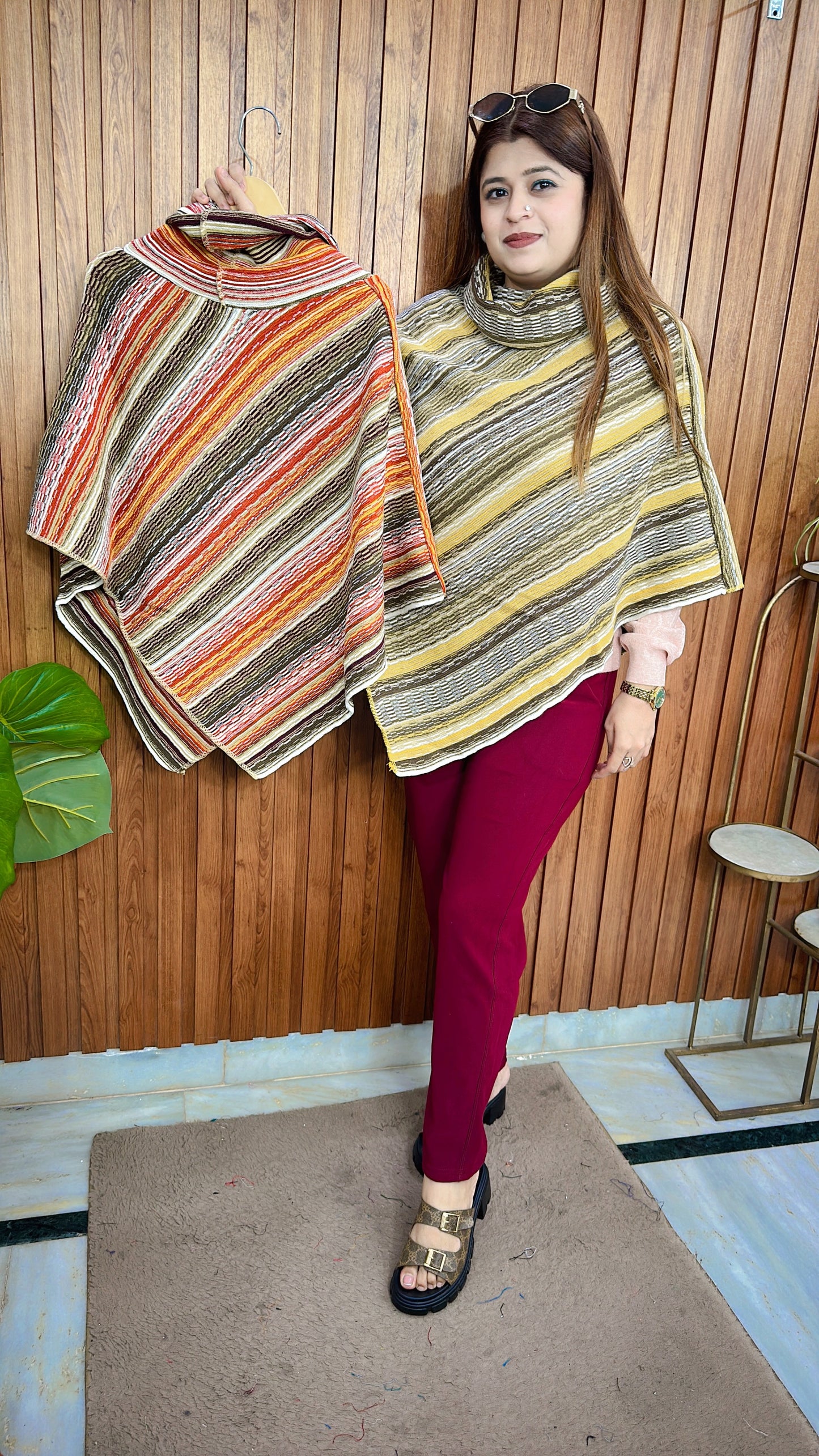 Strip Warm Knitted Ponchu