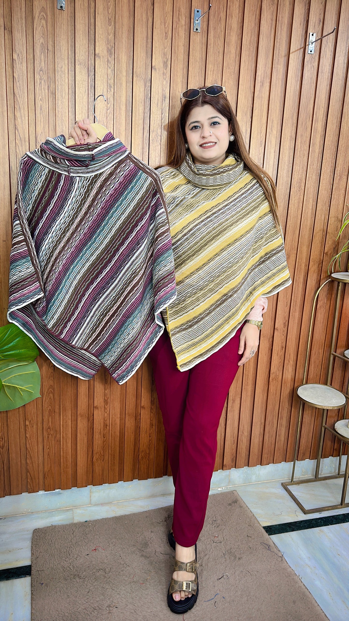 Strip Warm Knitted Ponchu