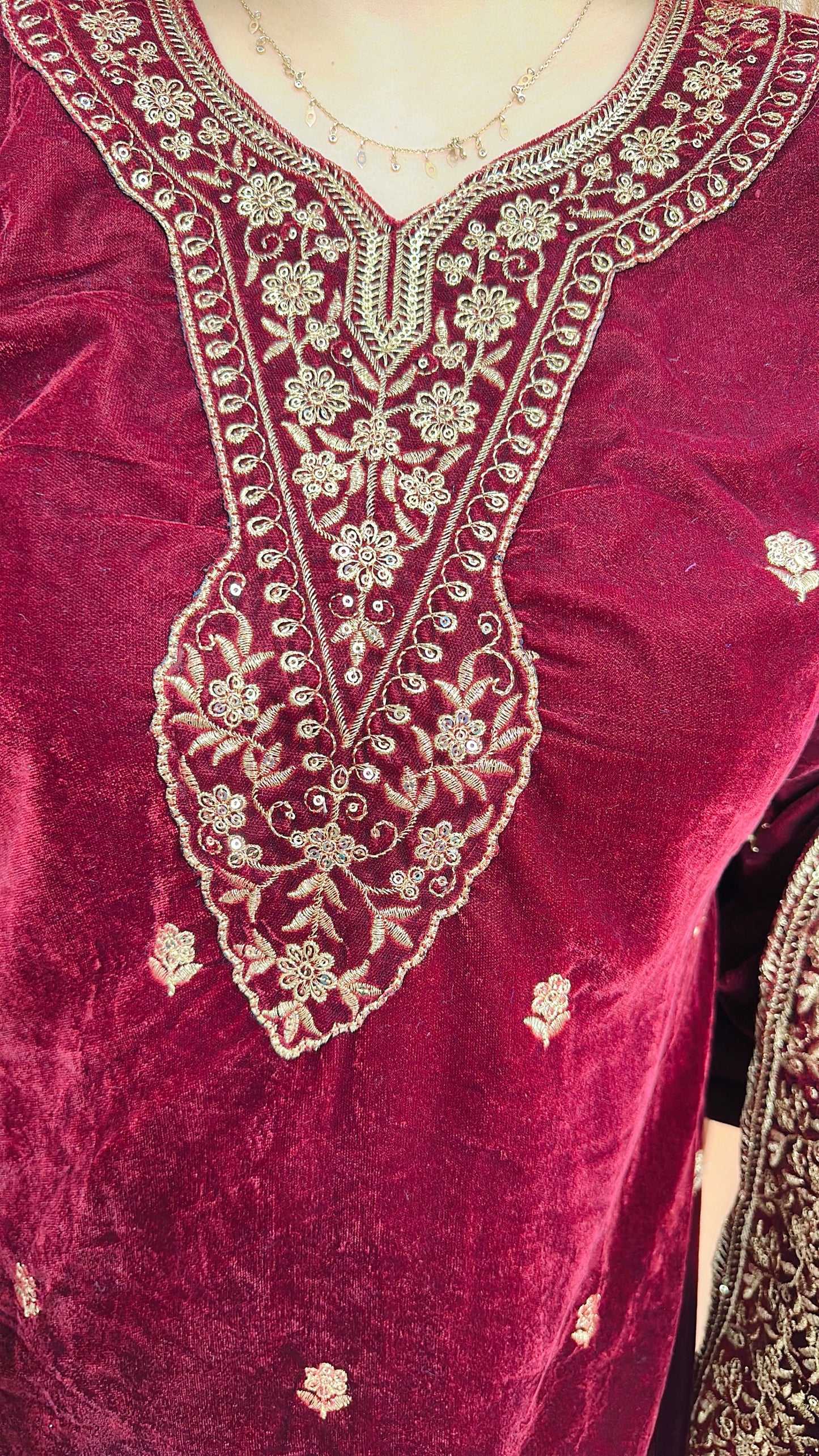 Mehar Premium Velvet Suit Set