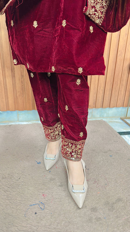 Mehar Premium Velvet Suit Set