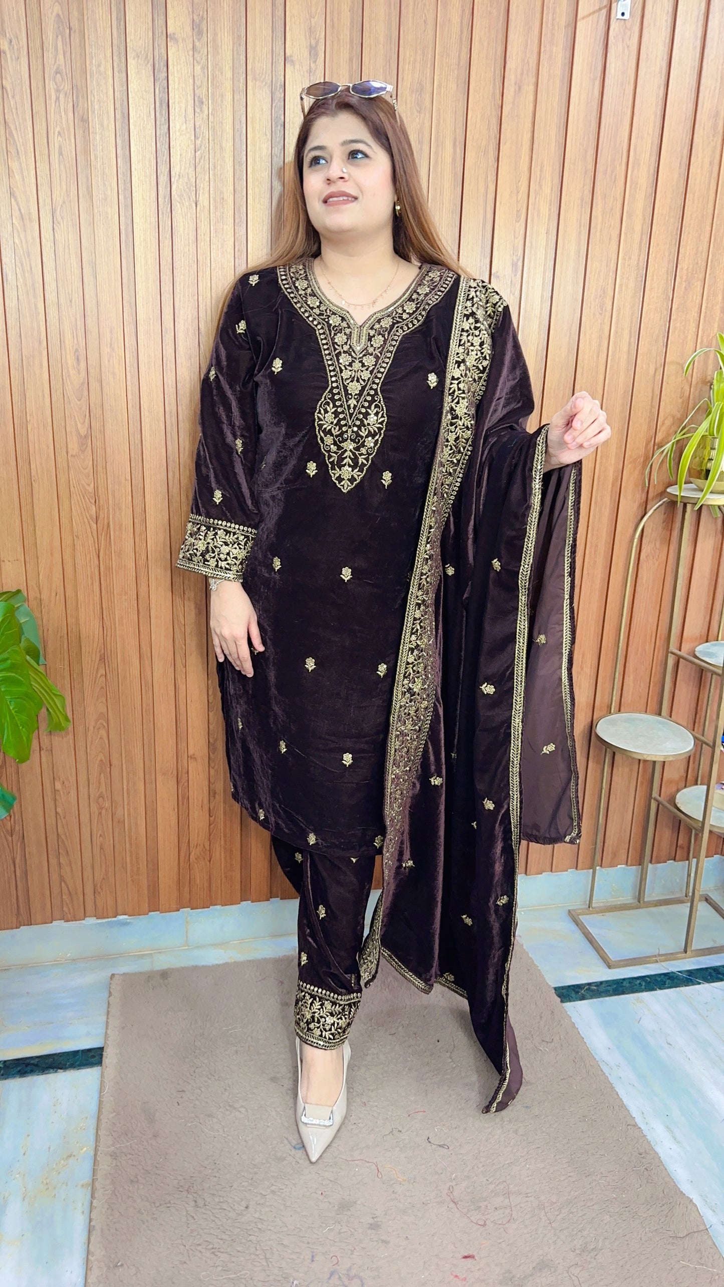 Mehar Premium Velvet Suit Set