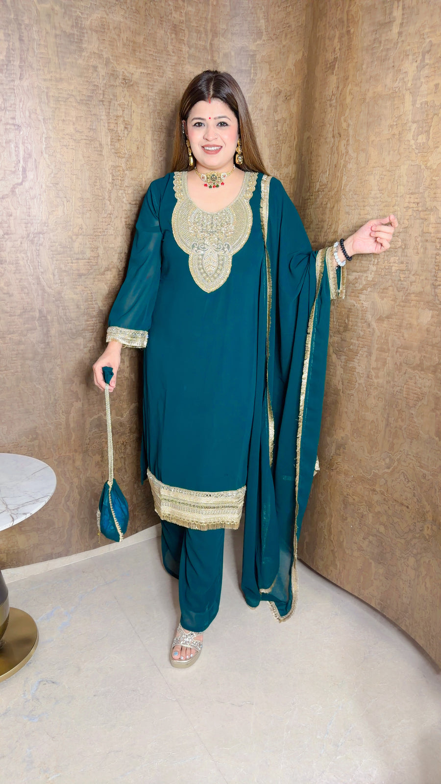 Shahi Andaaz Suit set