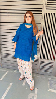 Aayra Farshi Three Piece Suit