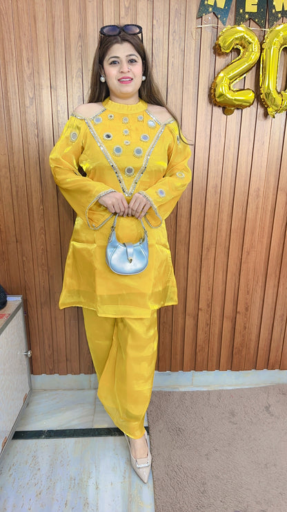 Glass Tissue Mirror Coord set