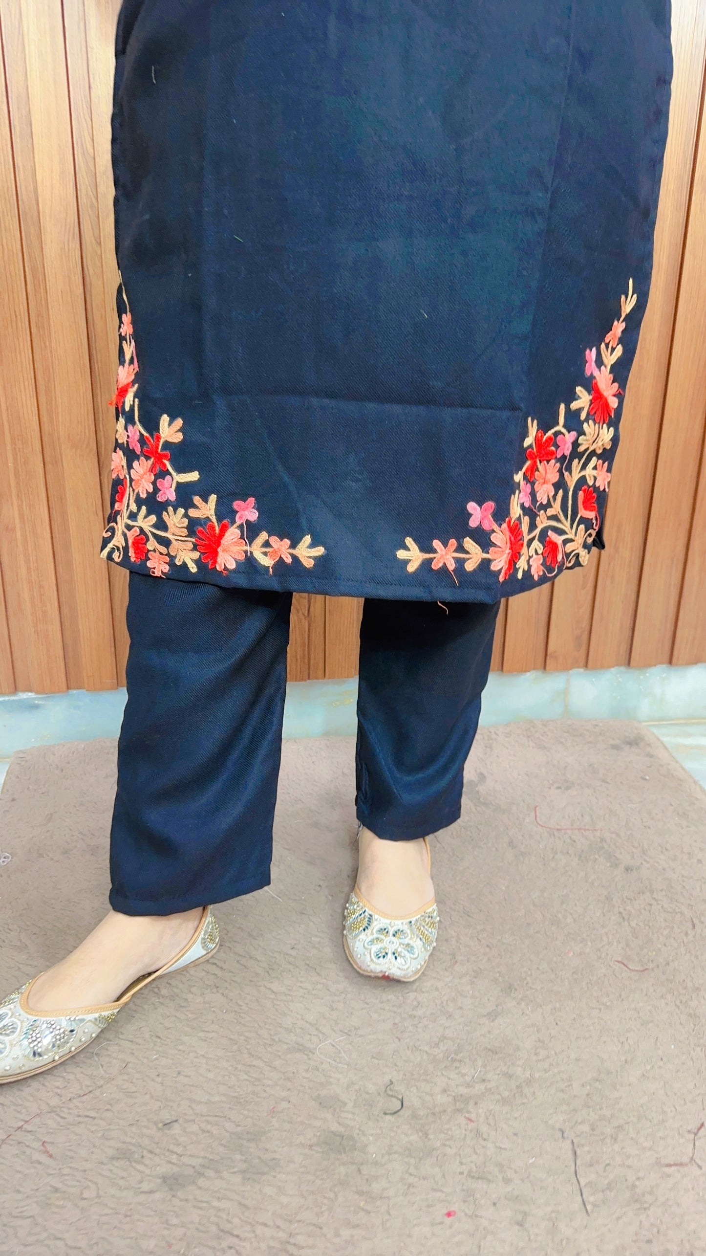 Premium Embroidery Phiran Kurta Set