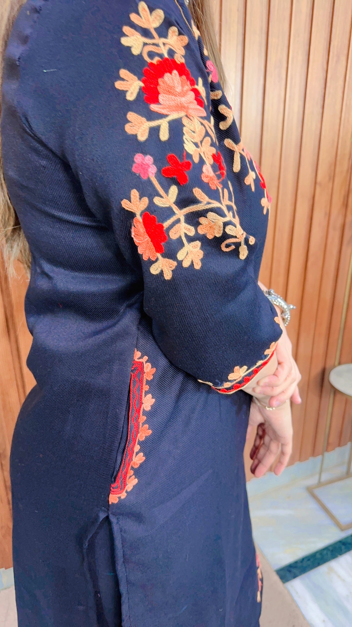 Premium Embroidery Phiran Kurta Set