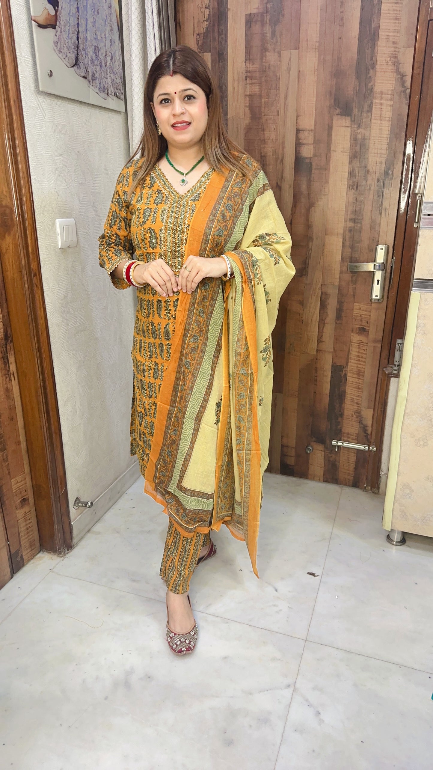 Ekkat Ambi Suit Sets