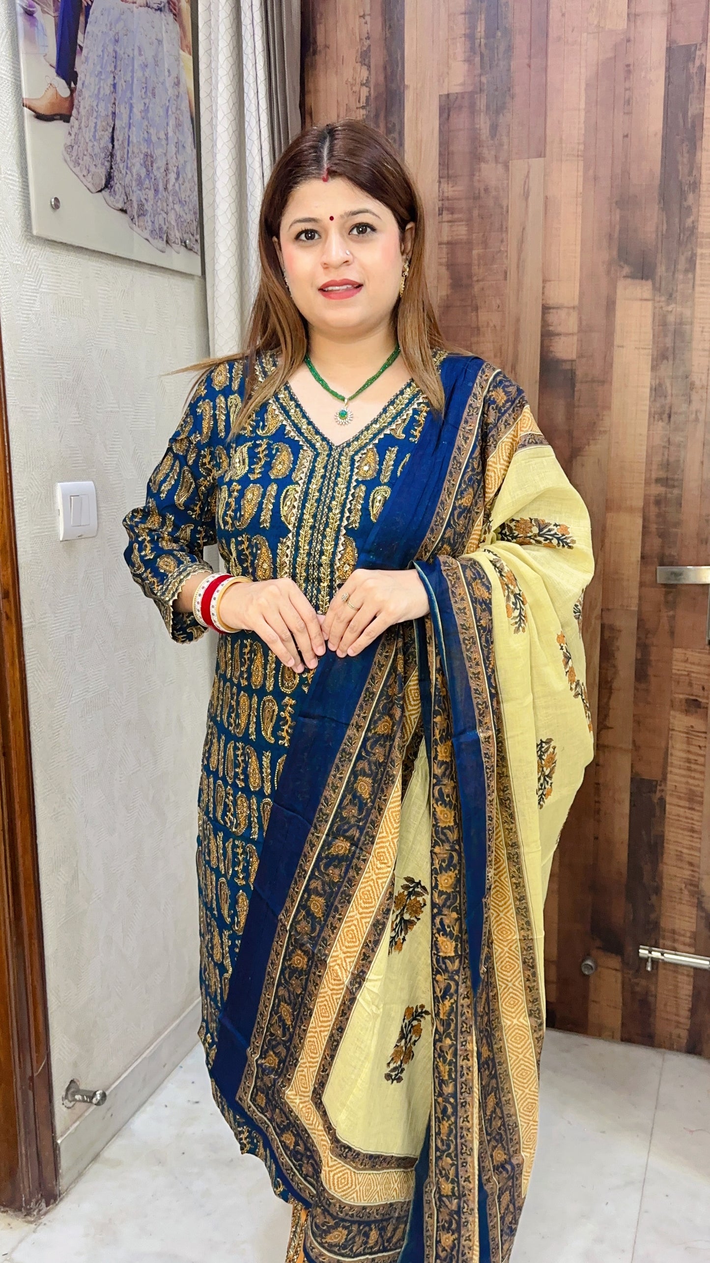 Ekkat Ambi Suit Sets