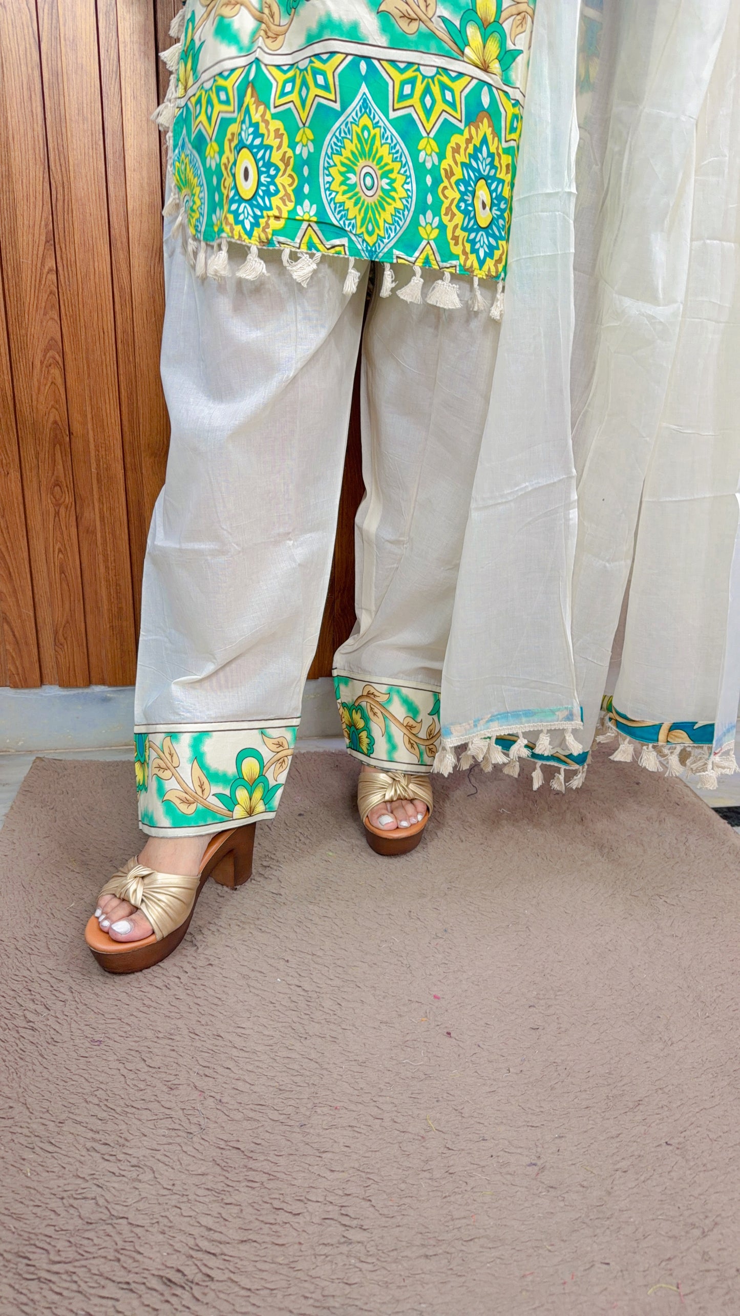 Kimara Mirror Farshi Three Piece Suit